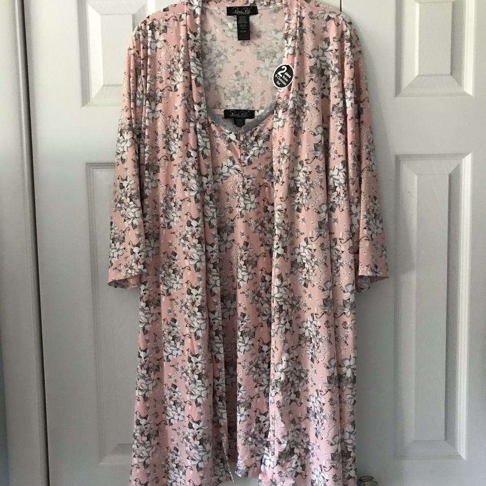 Rene Rofe robe and chemise set New XL